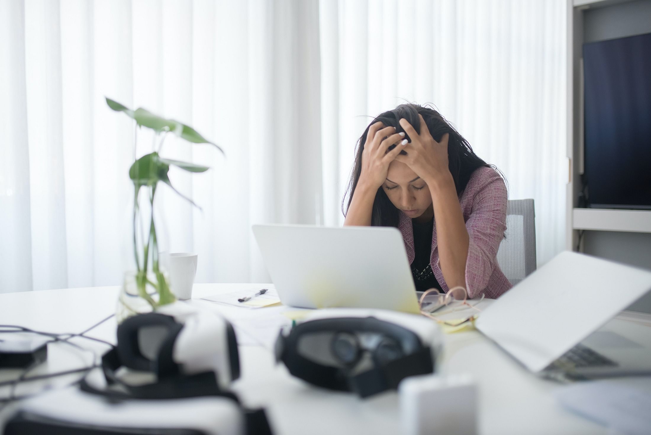 6 Tips To Deal With The Anxiety Of Starting A New Job